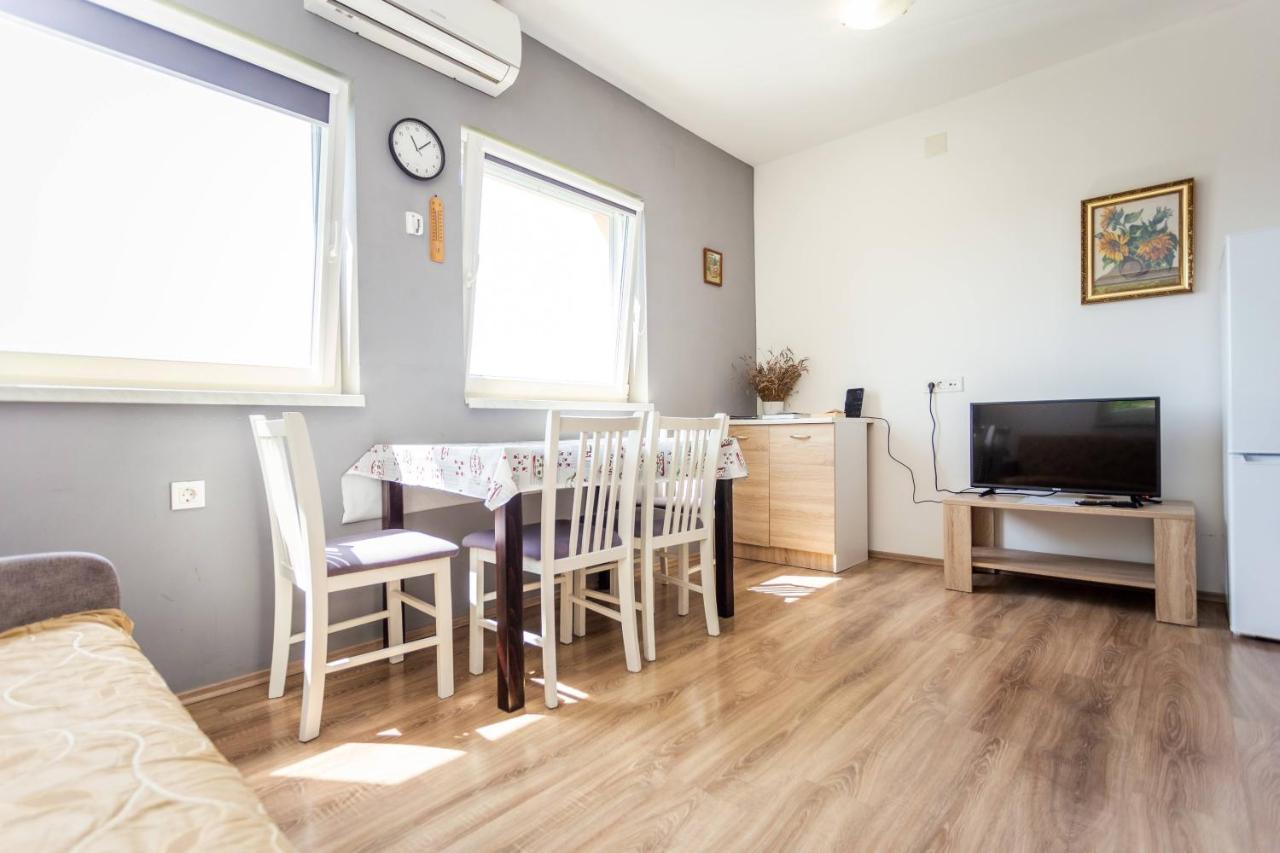 Apartmani Cerovecki 크라피나 외부 사진